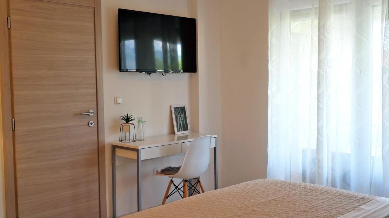 Holiday House Holek Šilo Esterno foto