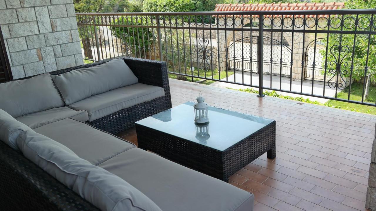 Holiday House Holek Šilo Esterno foto