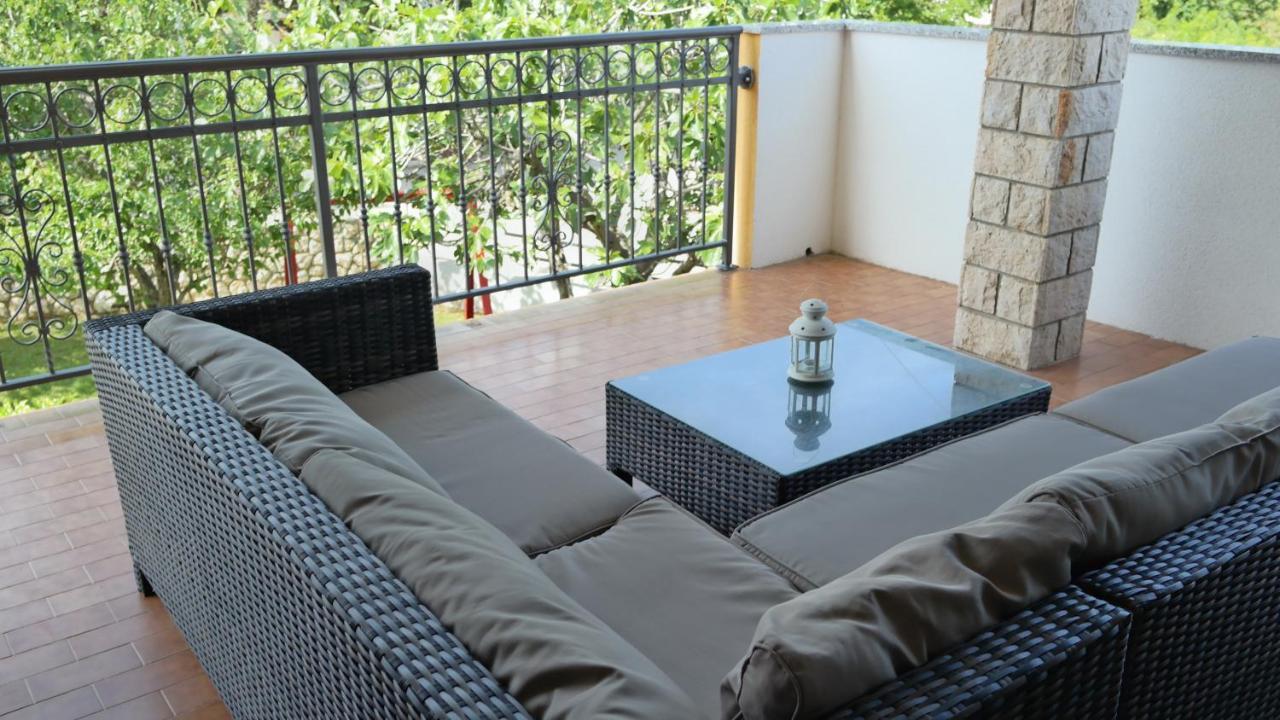Holiday House Holek Šilo Esterno foto